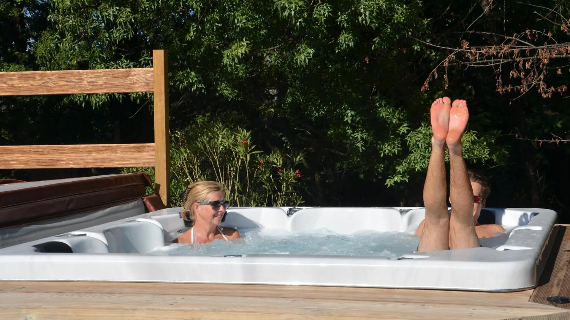 Bed & Breakfast Domaine Insolite Du Petit Moras Chomerac France